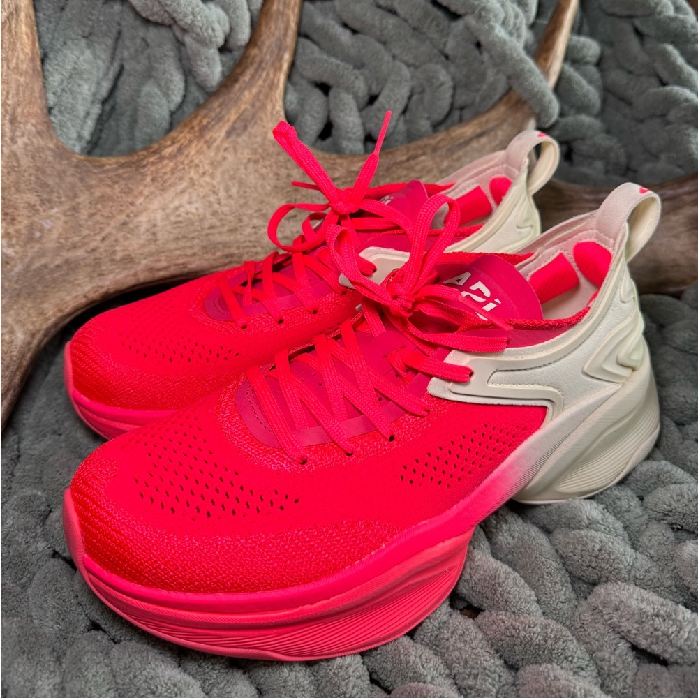 APL McLaren HySpeed - W size 8 M size 6.5